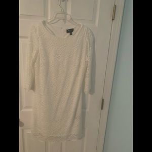 White mid sleeve lace dress